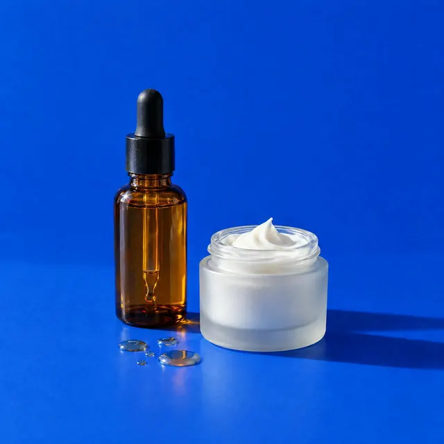 Sérum en gotero y crema